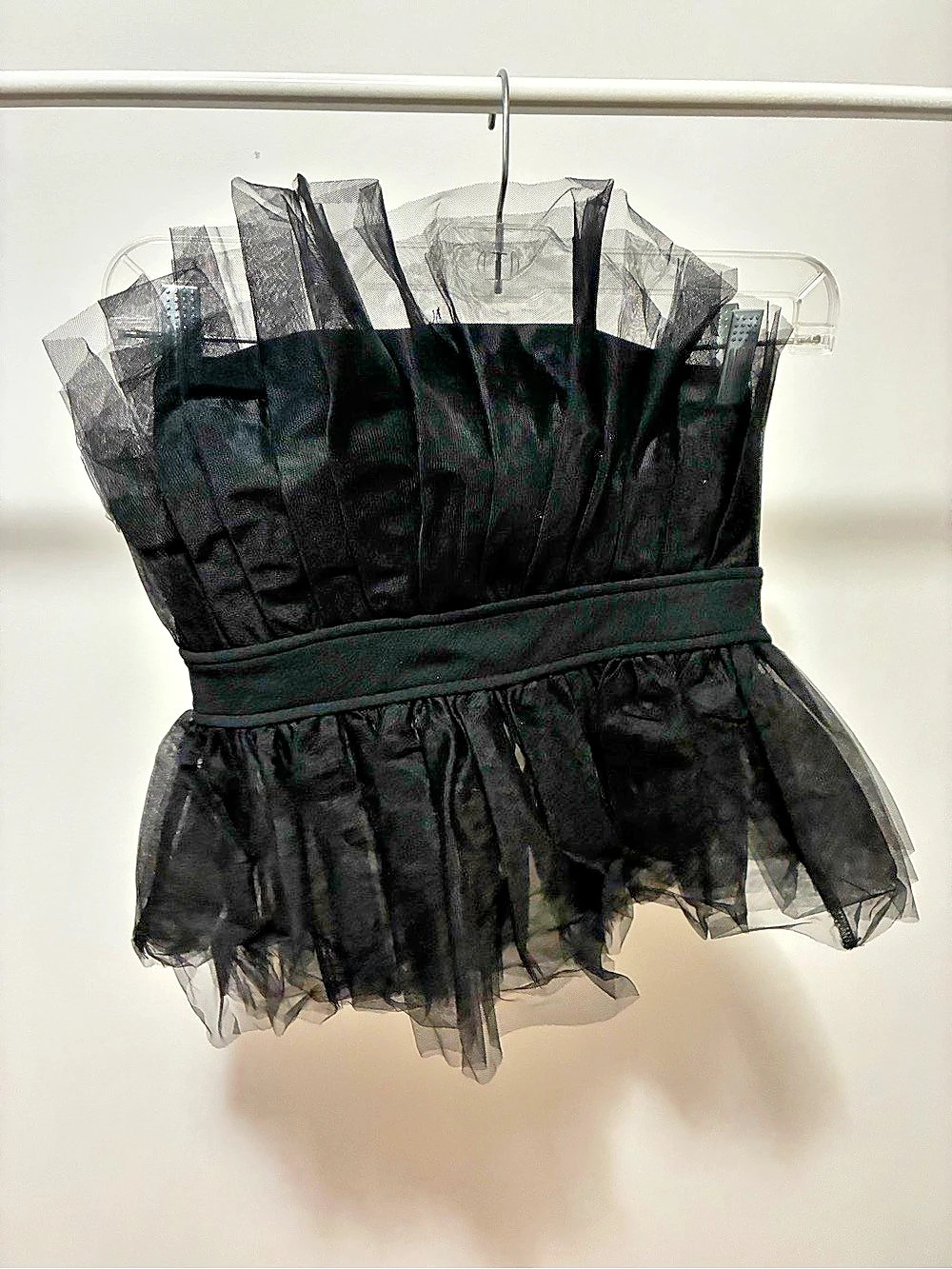 Sincerely Jules Black Tulle Ruffle Top Size Small Like New